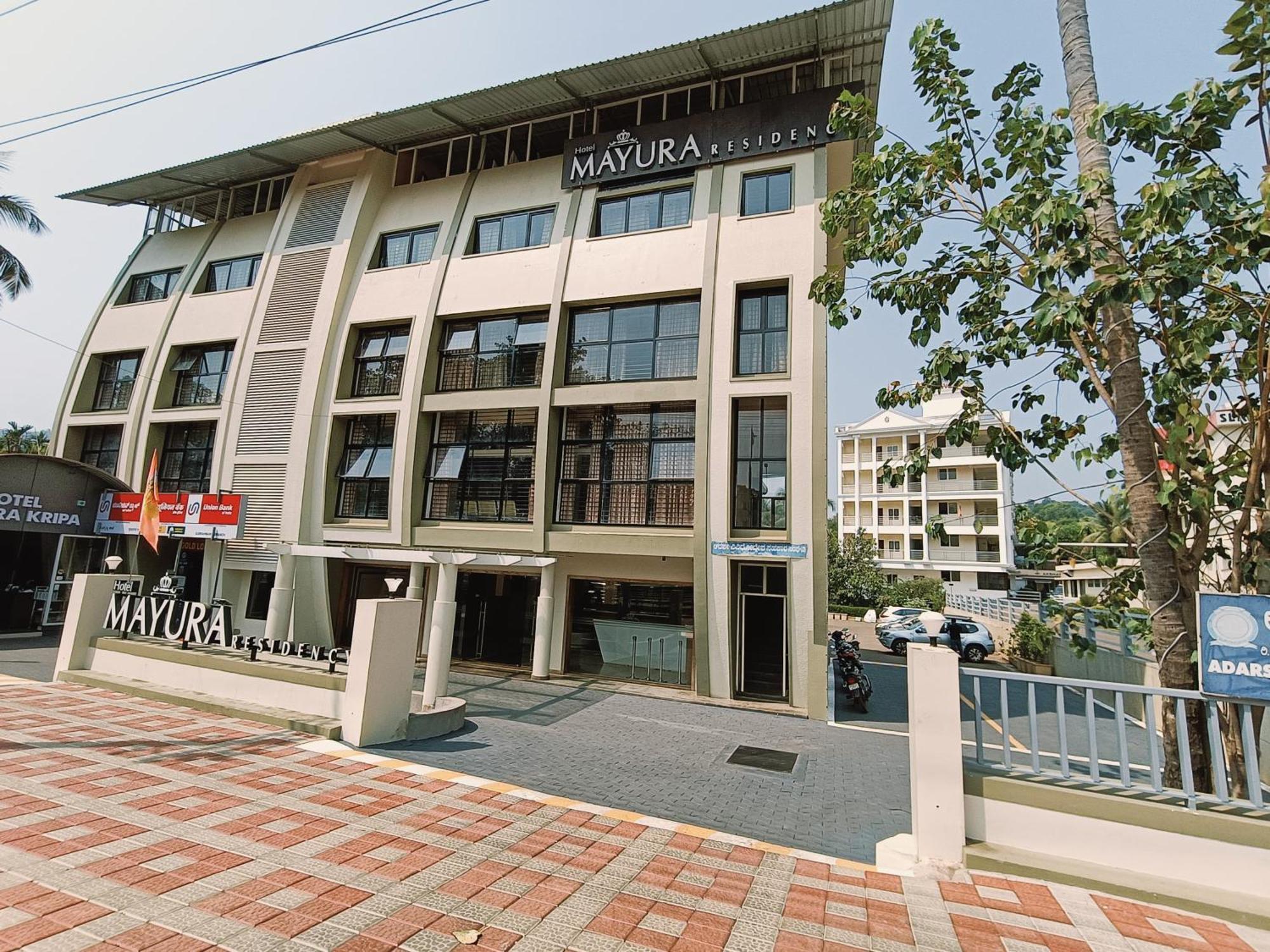 Hotel Mayura Residency Subrahmanya Luaran gambar